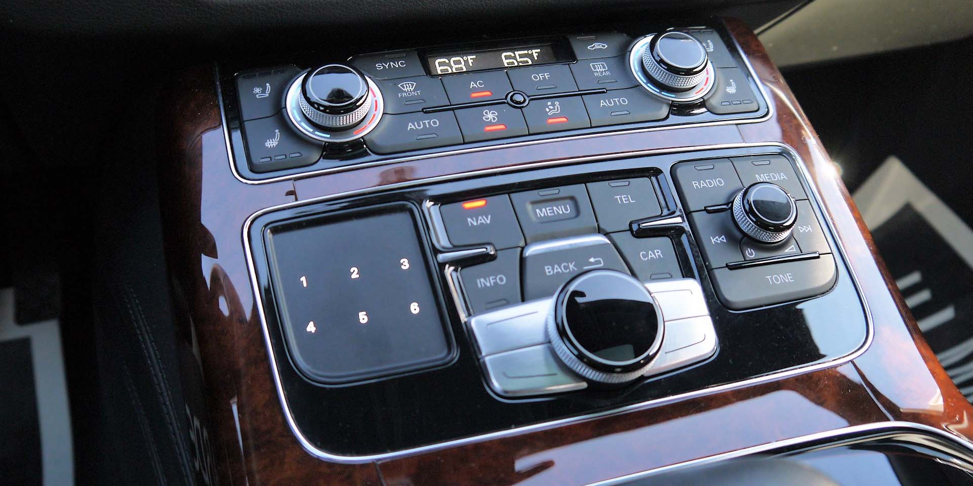Console Front